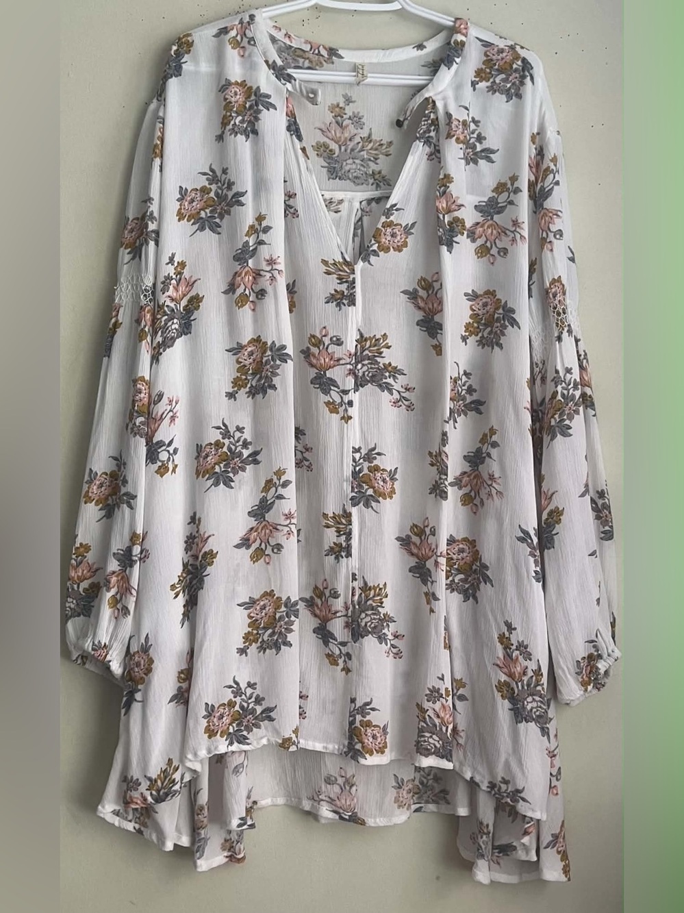 Floral Tunic White & Brown Size Large Like New
